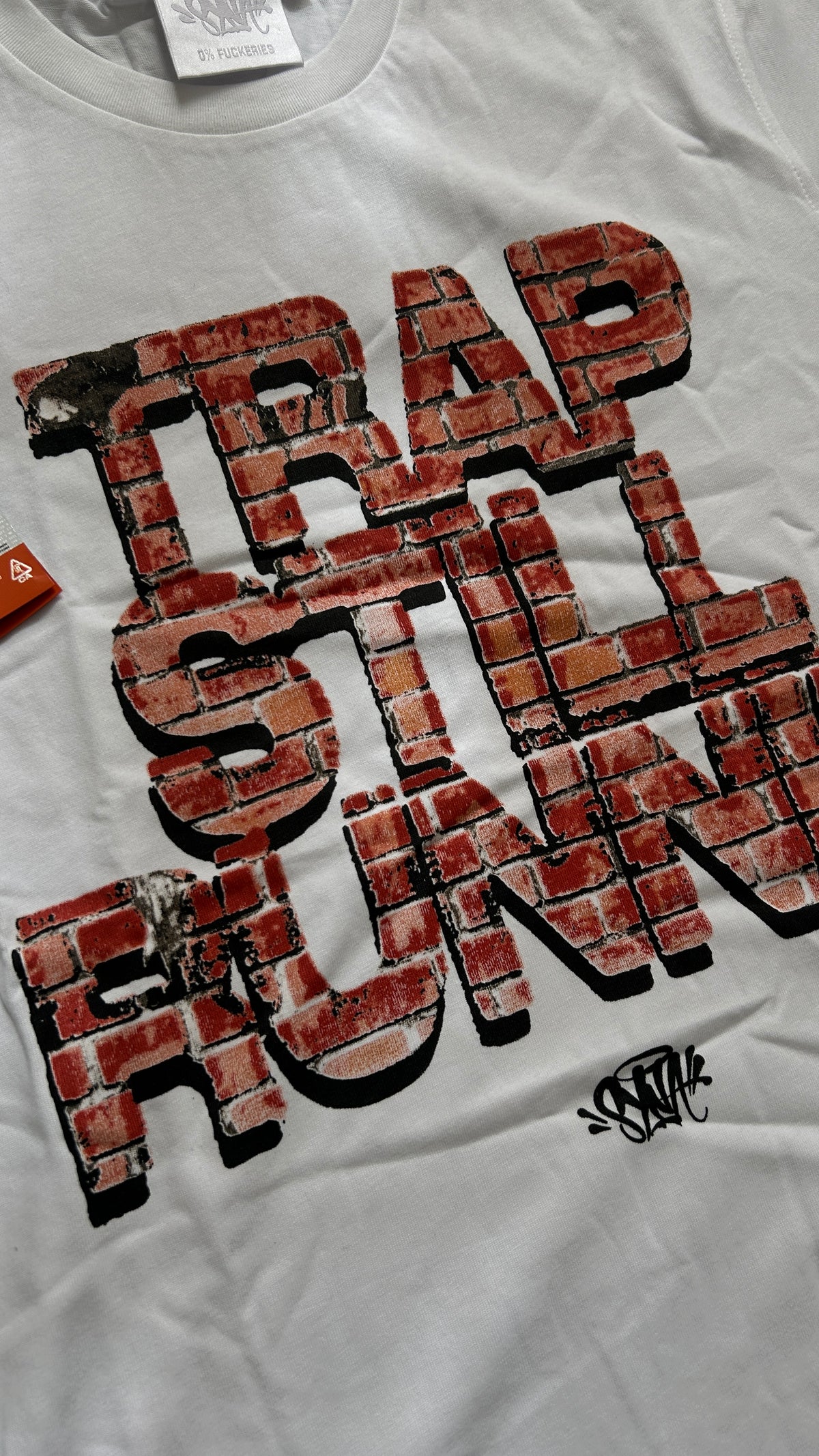 Syna World Trap Still Runnin Tee