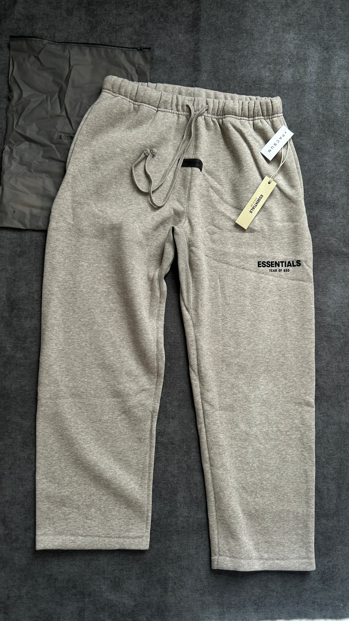 Essentials Ss22 Jogging