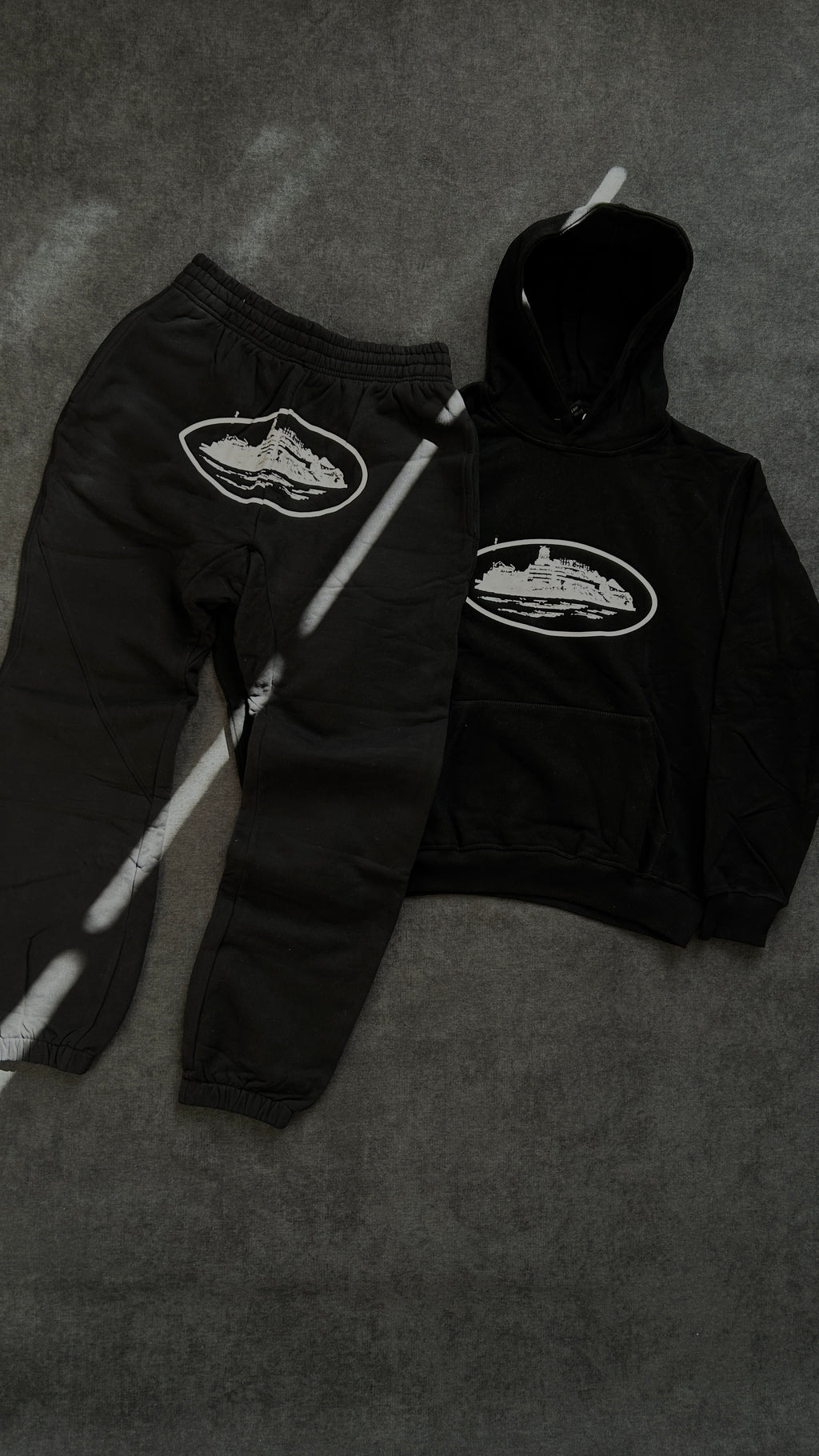 Conjunto Corteiz Island