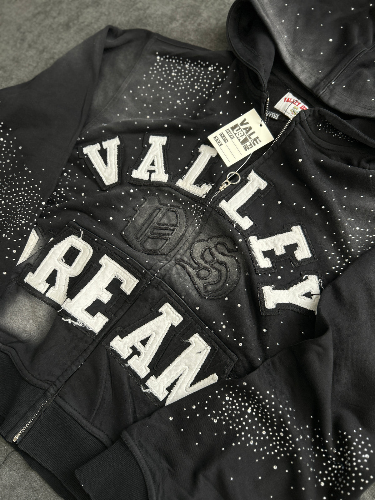 Zip Up Vallet Dreams Classic